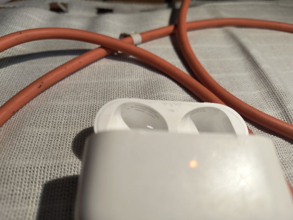 iPod кейс и слушалки