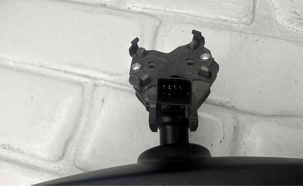 Средно огледало AUDI Q4 E-TRON 81A857333A