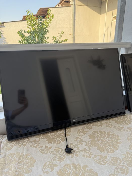 Телевизор Samsung UE40