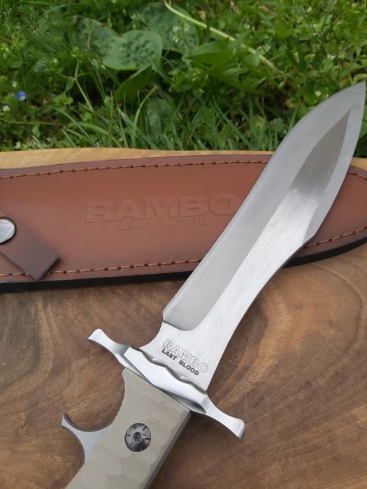 Нож RAMBO Last Blood Heartstopper