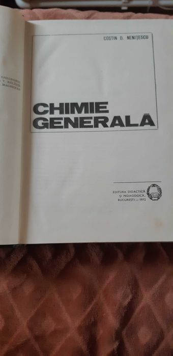 Chmie generala , Nenitescu, in stare foarte buna