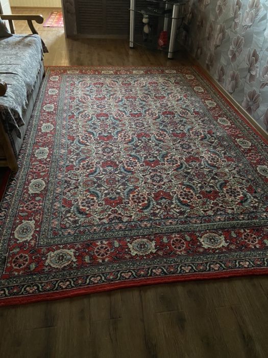 Продаётся шерстяной ковёр