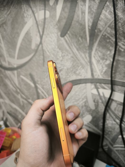 iPhone XR в корпусе 17 PRO 64gb 75%акб ОБМЕН.