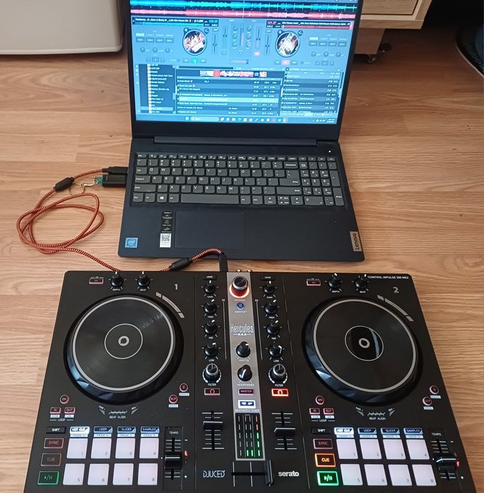 Hercules DJControl Inpulse 300 MK2