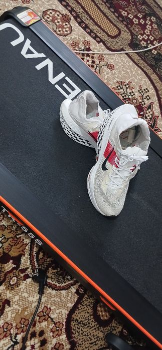 NIKE ОРИГИНАЛ ақ цветли кроссовка