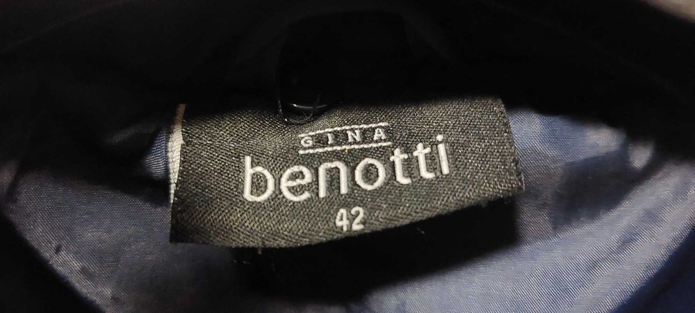 Geaca matlasata, bleomarin,  marca Gina Benotti, masura 42,