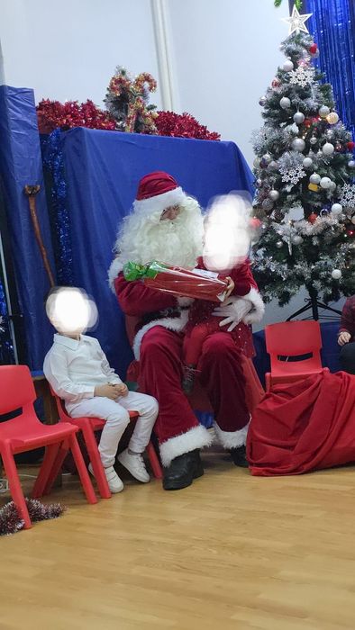 MOS CRĂCIUN de închiriat!