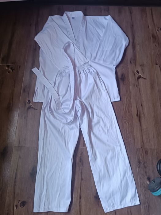 Продаю Кимоно для спорта