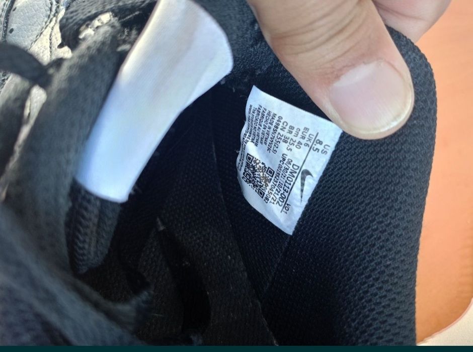 Vând pantofi sport Nike, produs de calitate superioara mărimea 40