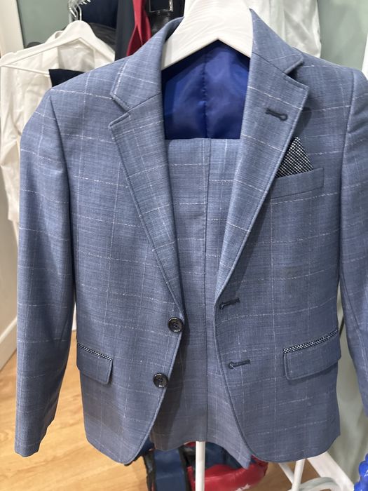 Костюм для малчиков в идеальном состаянии