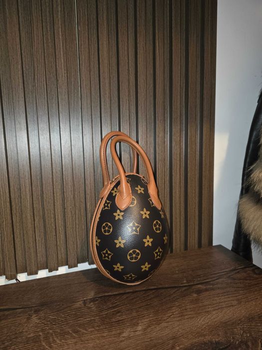 Дамска чанта Louis vuitton