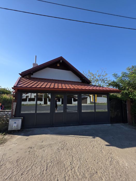 Spațiu de inchiriat 60 mp la șoseaua principala!!