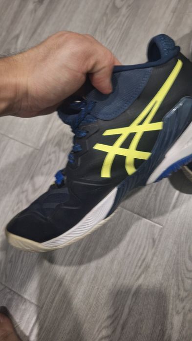 Asiks oyoq kiyim 45 razmer