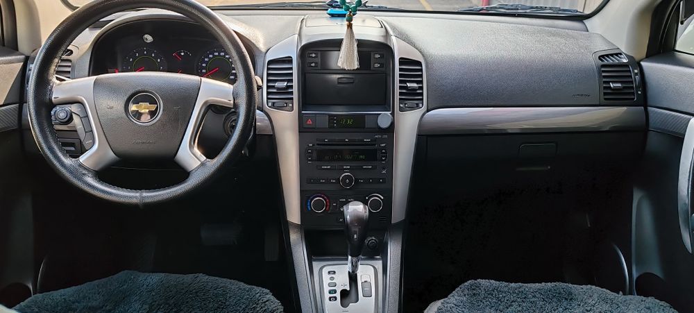 Продаю шевроле каптива