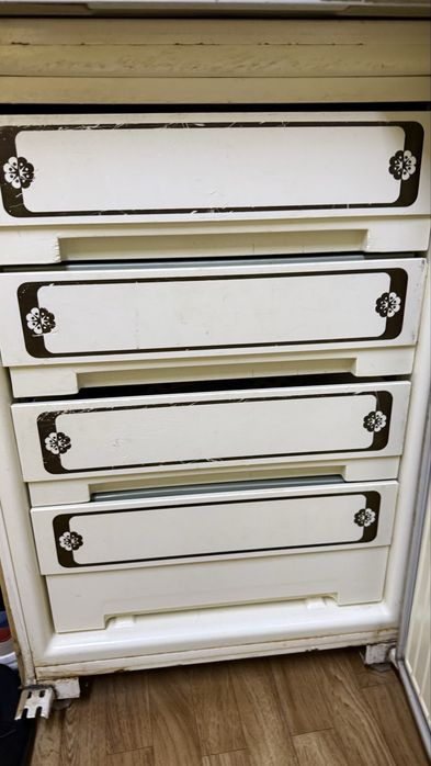 Продам морозильник