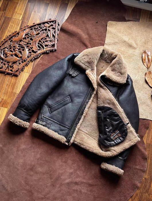 Новая дубленка из овчины.