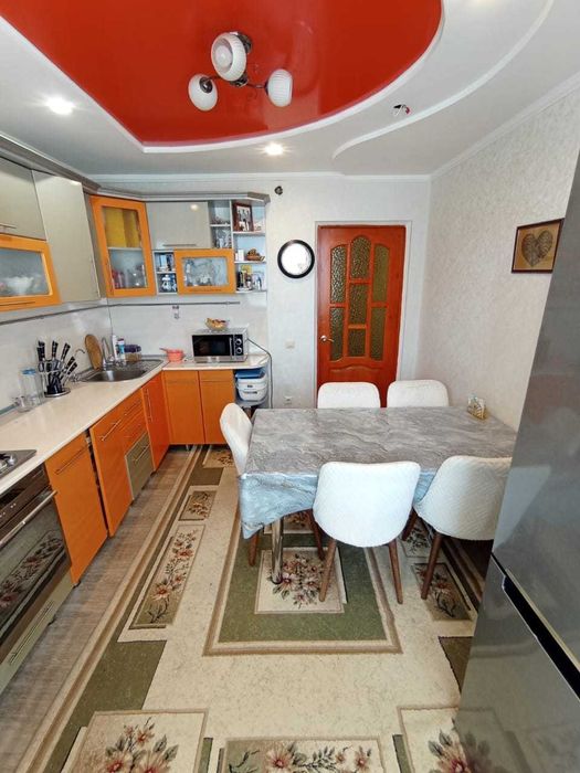 Продам 3 комн. квартиру в Уральске