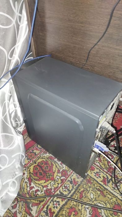 Продам компьютер совсеми принадлежностями