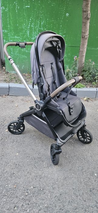 Продам коляску kidillo в отличном состоянии