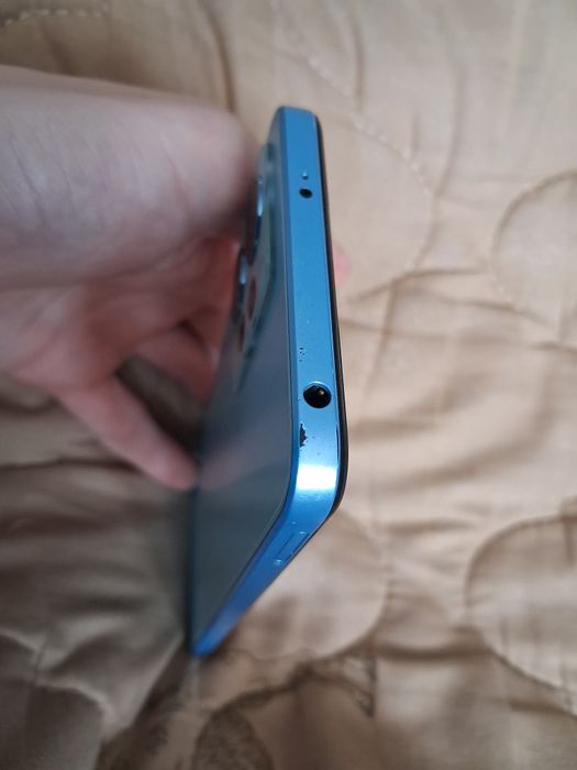 Продам Redmi Note 12