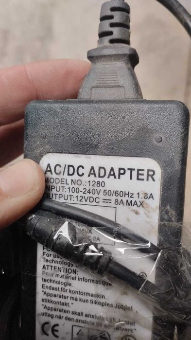 Блок питания на 12 вольт 12 v 8 амперный