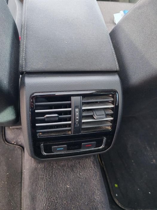 Vând Volkswagen passat