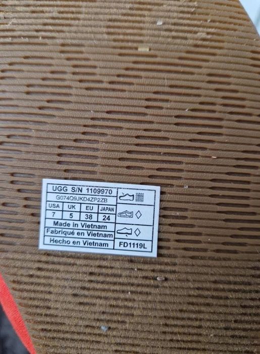 Papuci ugg marimea 38