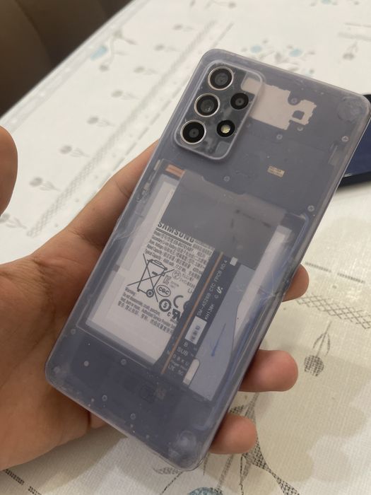 Продам Samsung A52