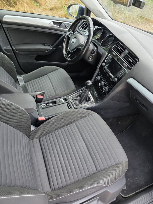 Volkswagen Golf 7 editia CUP