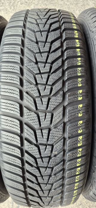 4 anvelope iarna ca noi Hankook 215/65/17,dot 2021-2022.Pretul este pe bucata.