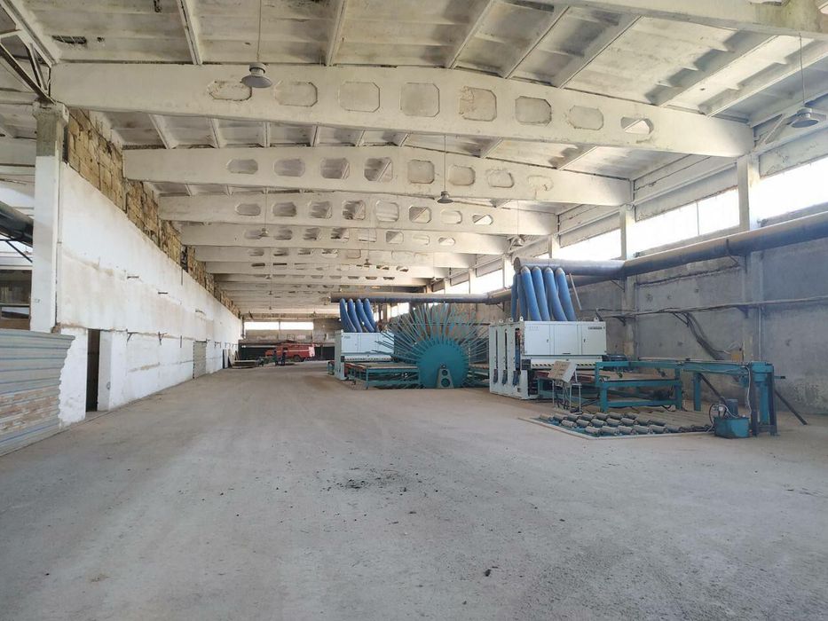Продаётся 6 га производственная база.