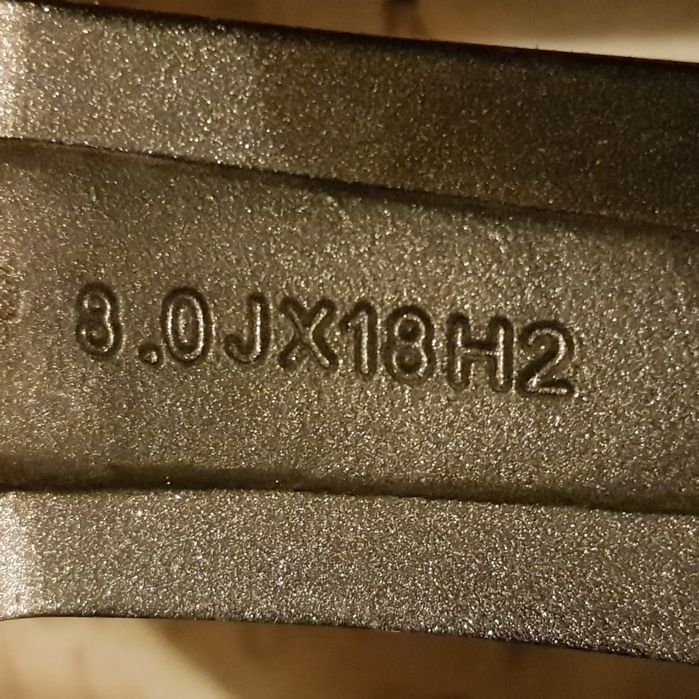 Anvelope iarnă cu jante 235 45 18