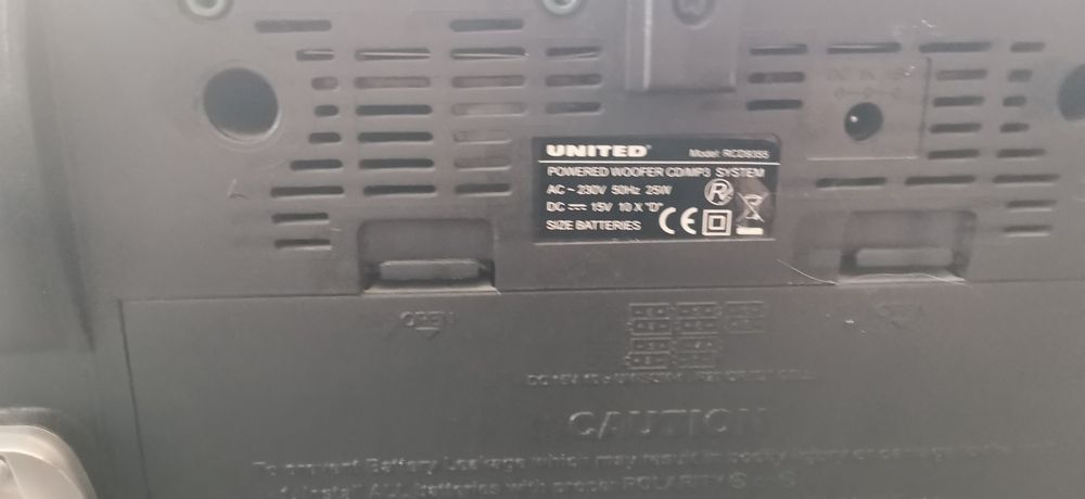 United powered woofer cd/mp3