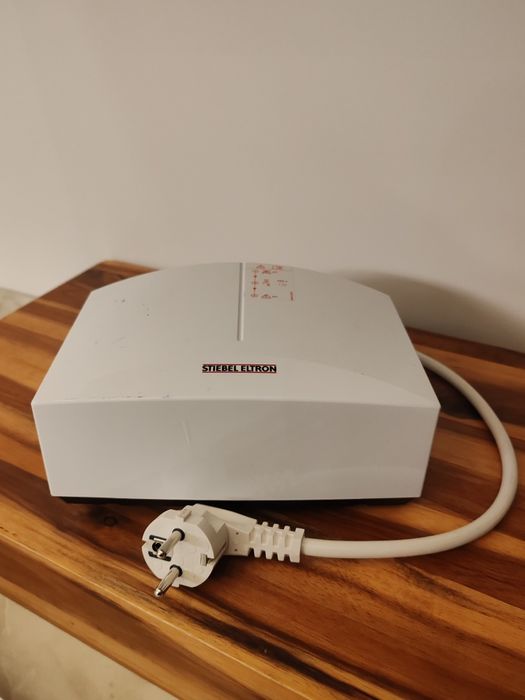 Boiler electric de încălzit apa instant