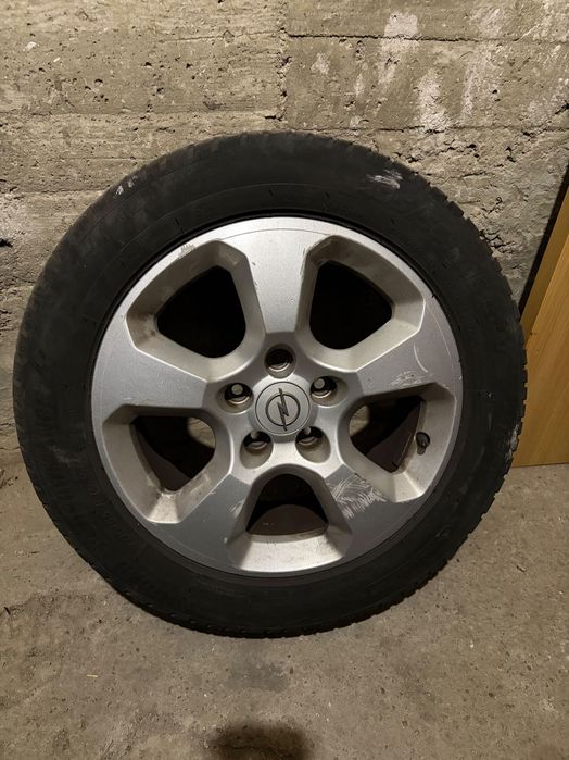 Джанти за Опел 16 цола с летни гуми