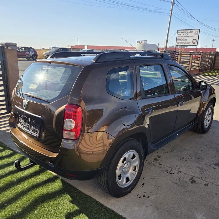 Duster 4x4 -1,6 B /GAZ -4x4 -  an 2011  —5200€