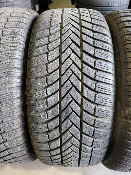 245/45/19 BRIDGESTONE 4бр