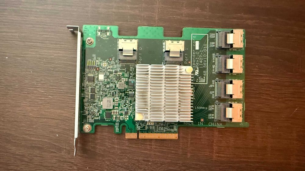 Lenovo SAS Expander 03X3834  (TrueNAS / ZFS / Unraid)