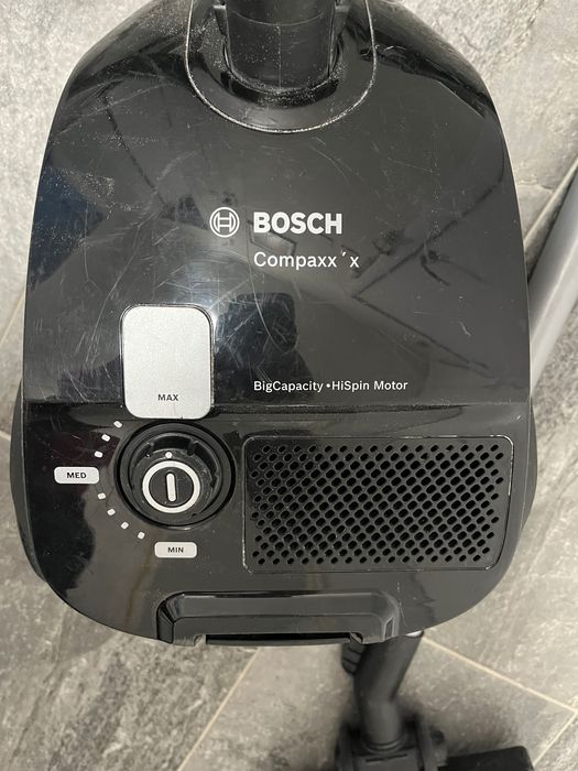 Прахосмукачки XIAOMI и BOSCH