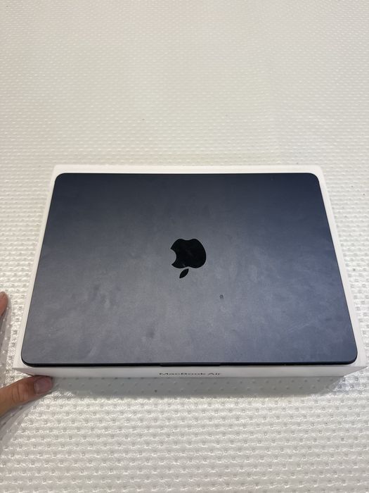MacBook Air M2 13” 256/8 Midnight