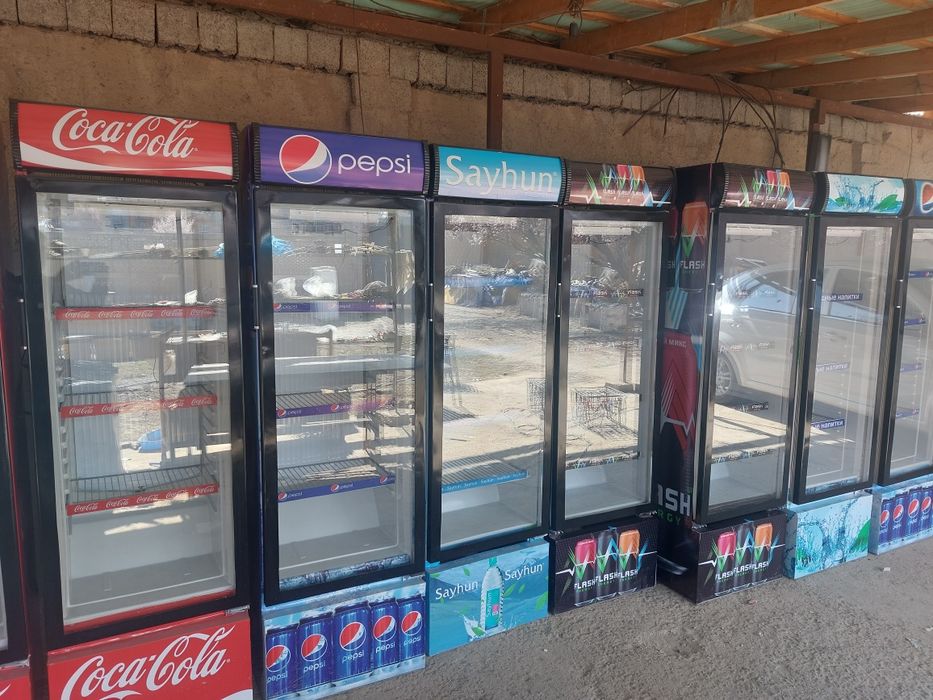 Витрина халадильниклар сотилади