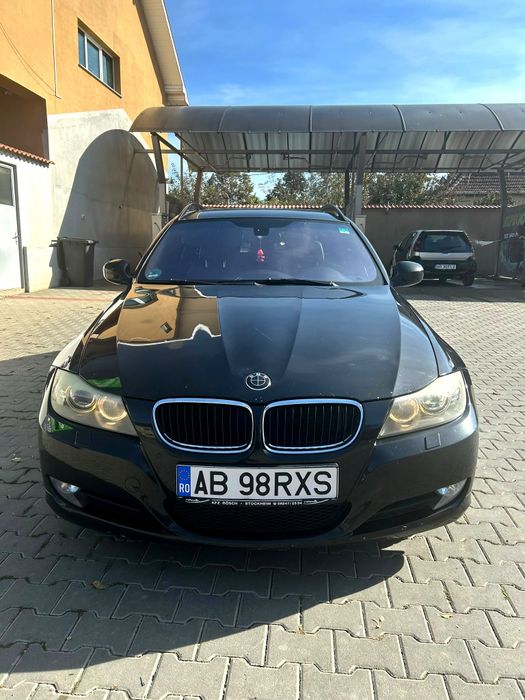 BMW Seria 3 2010 — imagine 1