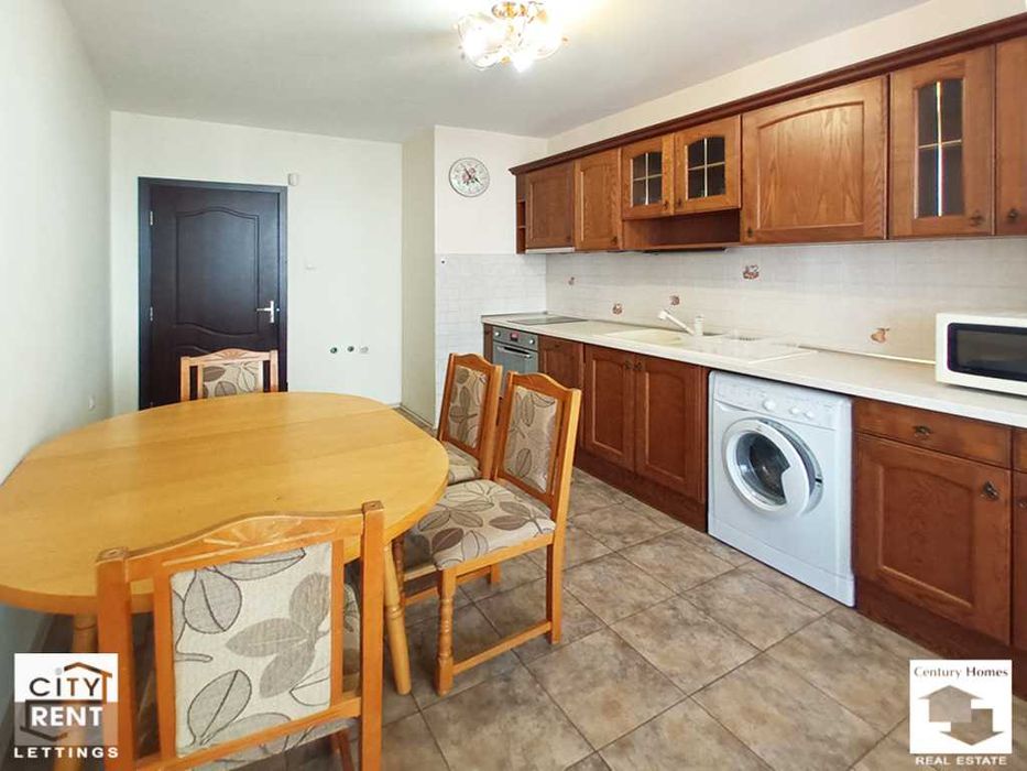 104988 Обзаведен тристаен апартамент в широкия център на В. Търново