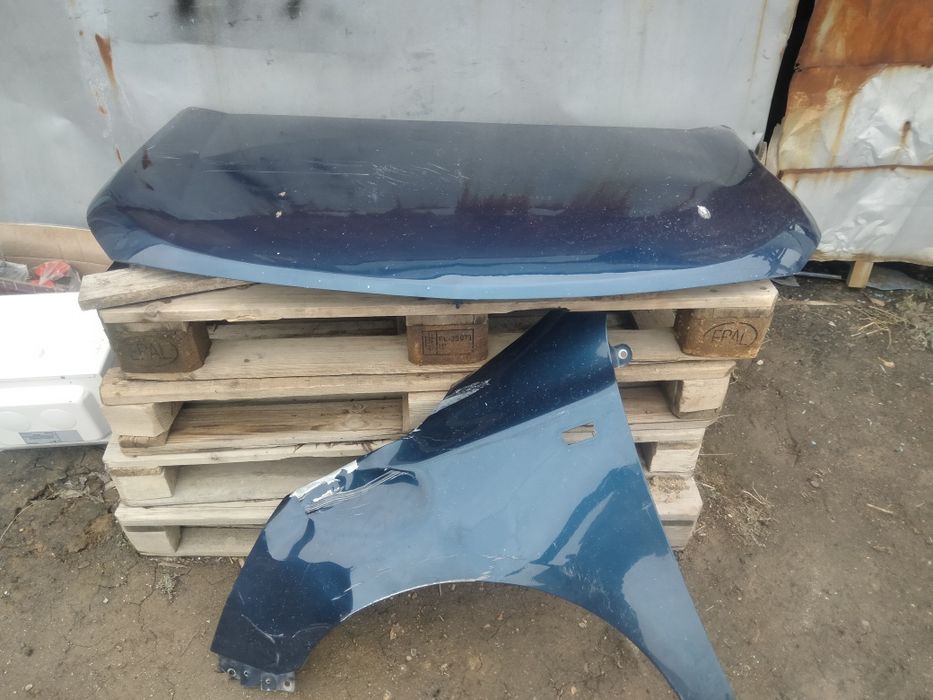 Капот и крыло на кобальте