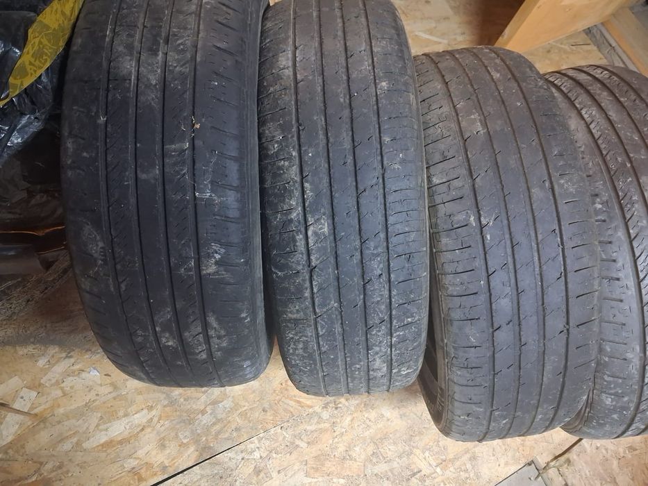 Продам шины б/у.