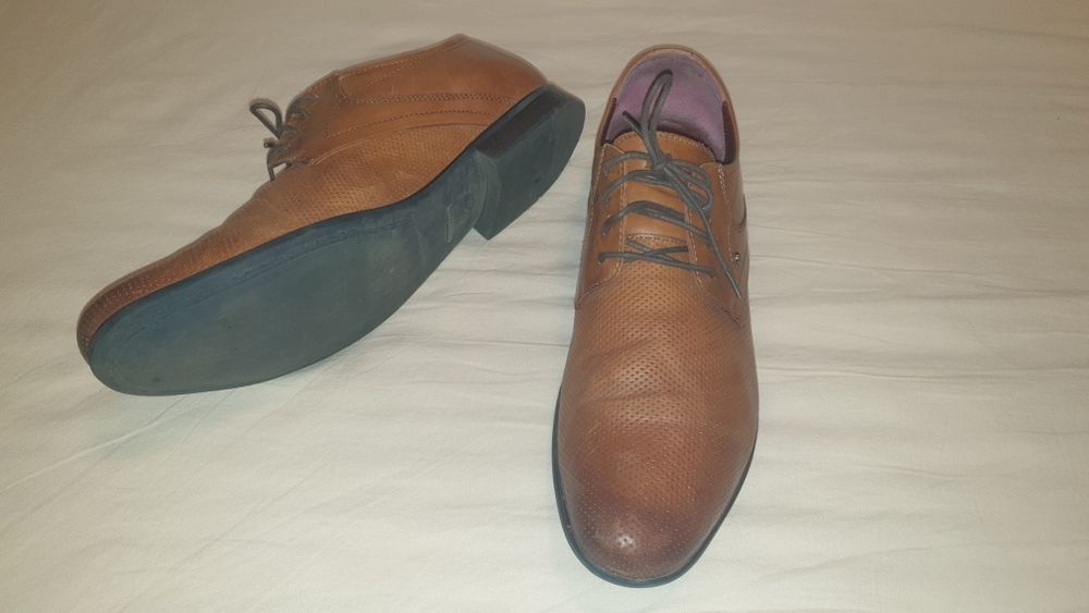 Pantofi piele, marime 44- barbati