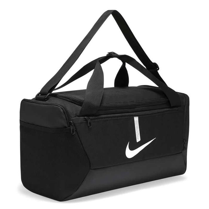 3 размера Nike оригинални сакове,