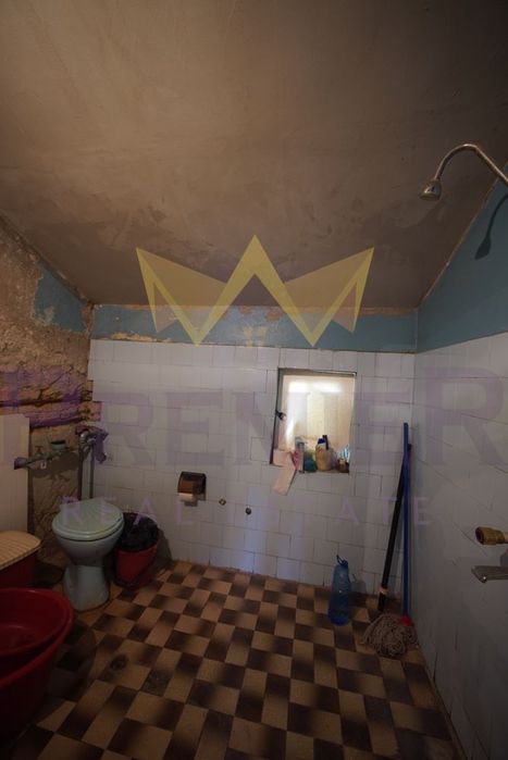 Продава се Двустаен апартамент в Бургас, Център - 70 кв.м за 1893 €/кв.м - Снимка #6