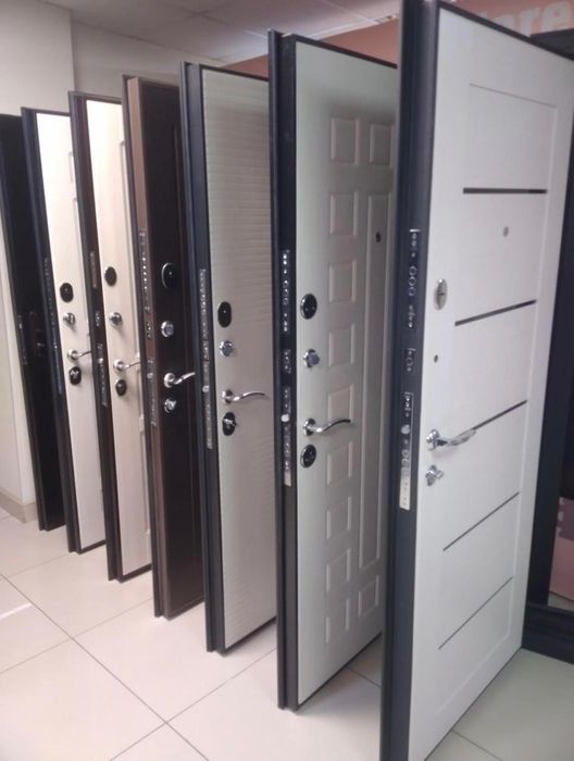 Входные двери Сыртқы есіктер