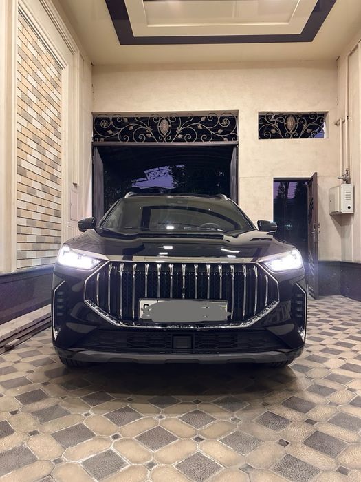 Срочно продаю Jetour x70 plus Full